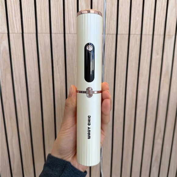 Wavy Chic Hair Styling Brush - Picture 3 of 5